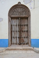 door-wooden-door-zanzibar-africa-stone-town-tanzania