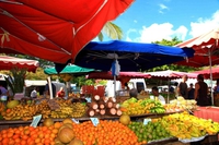 Un marché de la Réunion très coloré